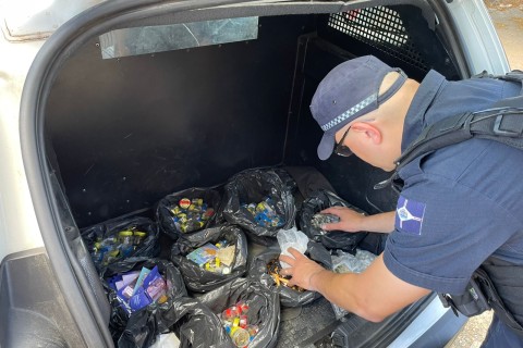 GCM de Guarulhos prende traficante e recolhe mais de 3 kg de drogas