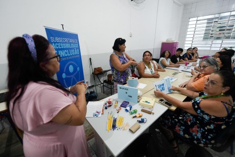 Prefeitura abre inscrições gratuitas de arteterapia para mulheres com fibromialgia