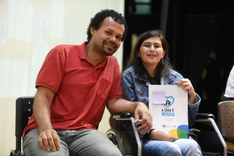 Prefeitura de Guarulhos entrega títulos de propriedade para 363 famílias neste sábado