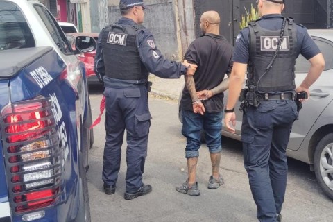 GCM de Guarulhos prende criminoso com documento falso da Polícia Civil