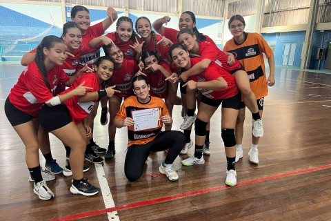Esporte de Guarulhos faz bonito na ginástica rítmica, no handebol e no futsal feminino