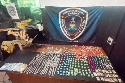 GCM de Guarulhos apreende adolescente com 1,4 kg de drogas no Jardim Santo Afonso