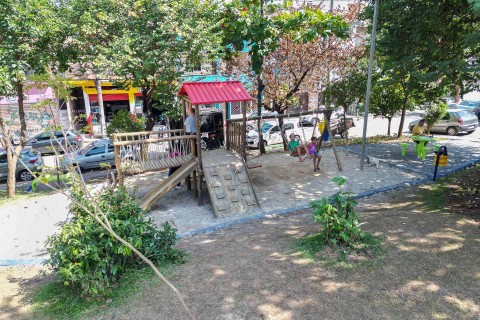 Prefeitura promove a revitalização de praça em Cumbica