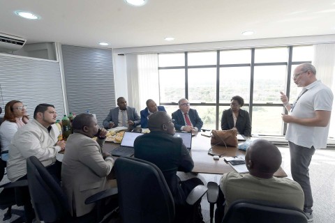 SmartMob vira referência internacional e impressiona delegação de Moçambique