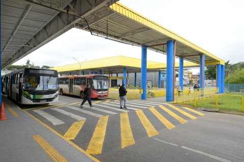 Prefeitura concede transporte gratuito aos estudantes que farão o ENEM